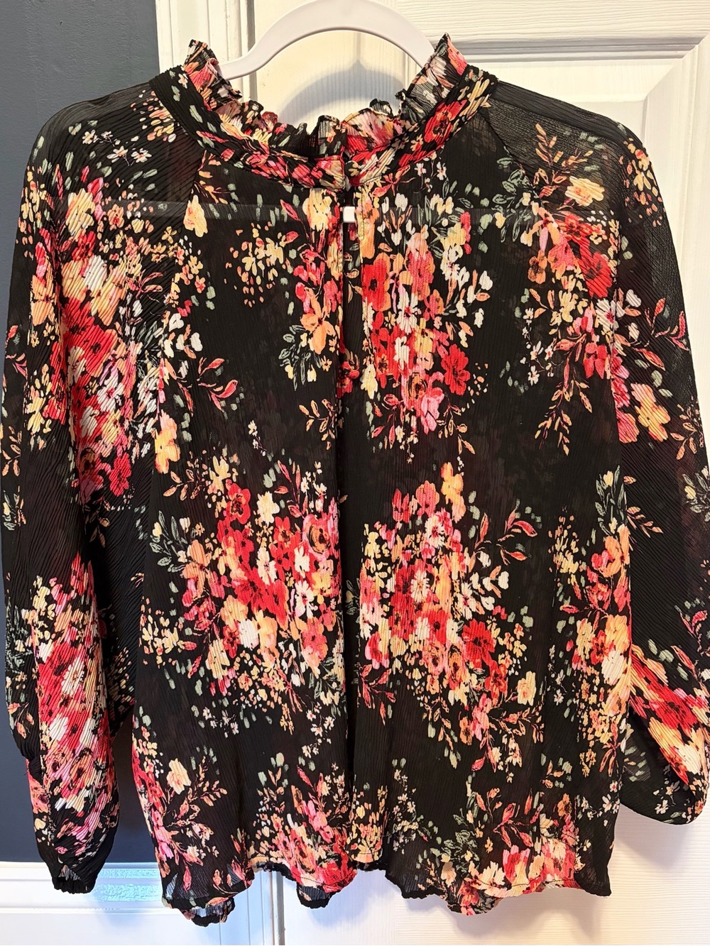 Counterparts Black Floral Ruffle-Neck Blouse with Red & Pink Blooms-XL NWOT - Picture 2 of 6